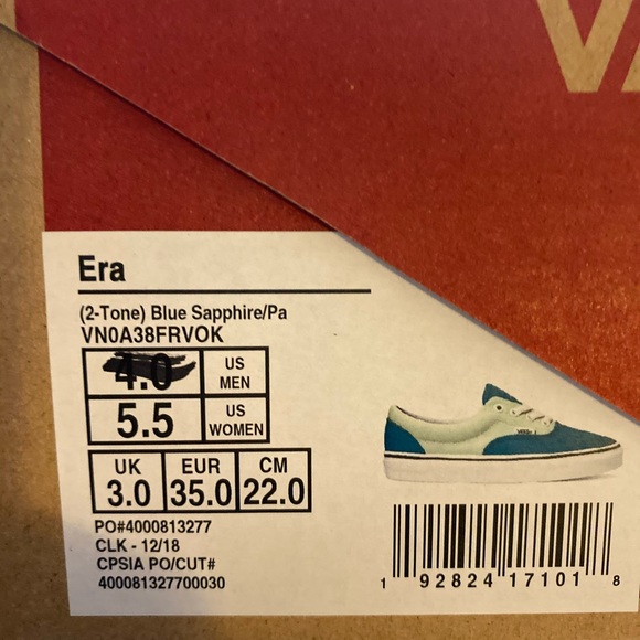 Van’s Women’s 2-Tone Era Sneakers - Picture 5 of 5